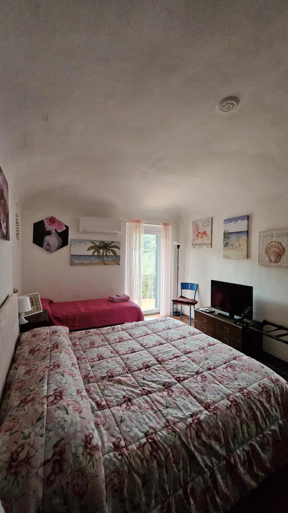La Terrazza Di Ameglia Alta Apartment Exterior photo